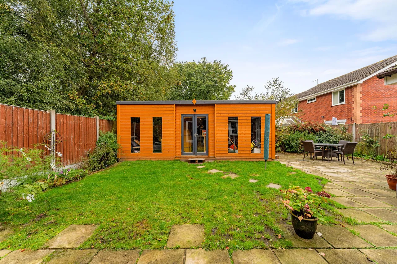 Dorchester Park, Runcorn, Runcorn, WA7 1QA, photo 33