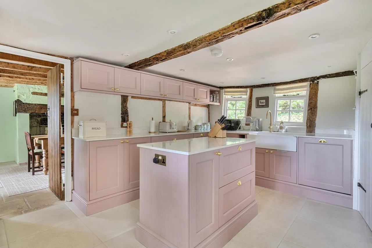 Heddington, Calne, SN11, photo 10