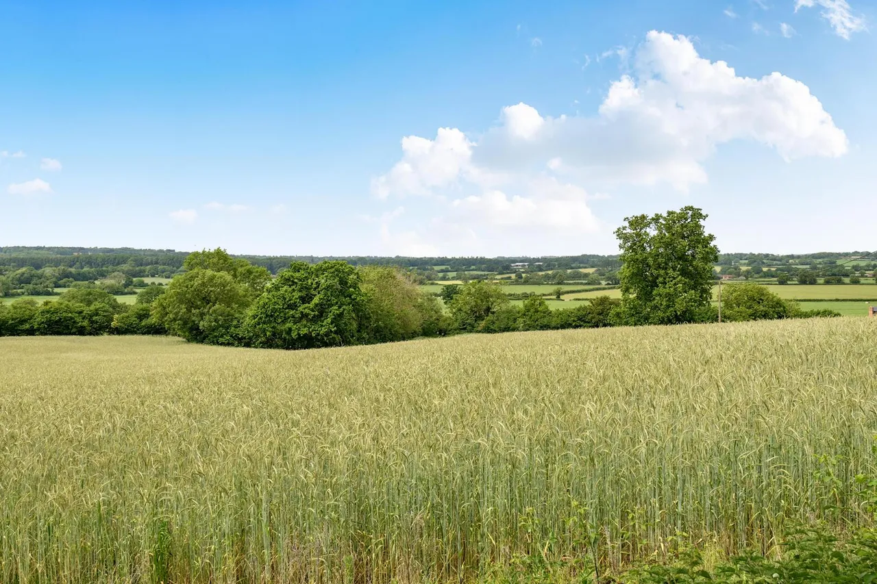 Heddington, Calne, SN11, photo 3