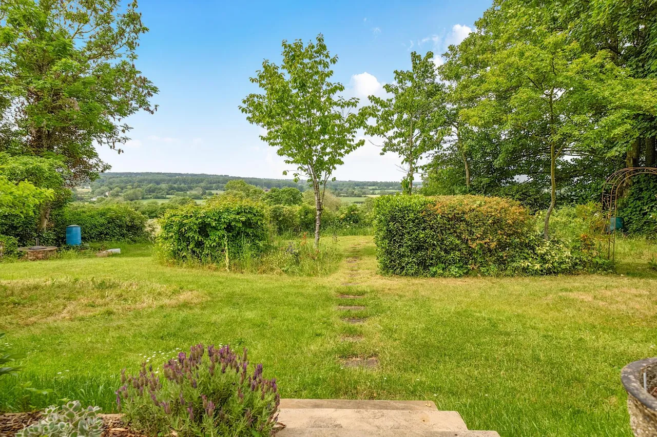 Heddington, Calne, SN11, photo 19