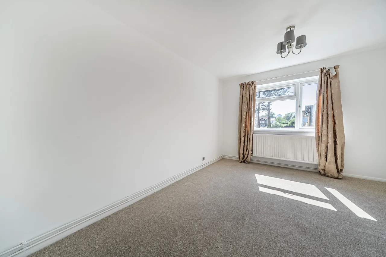 Flat 6, Plasel Court, Pawsey Close, London, photo 7