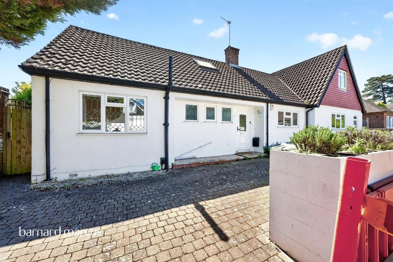5 bed house for sale, Persfield Close, Epsom, KT17
