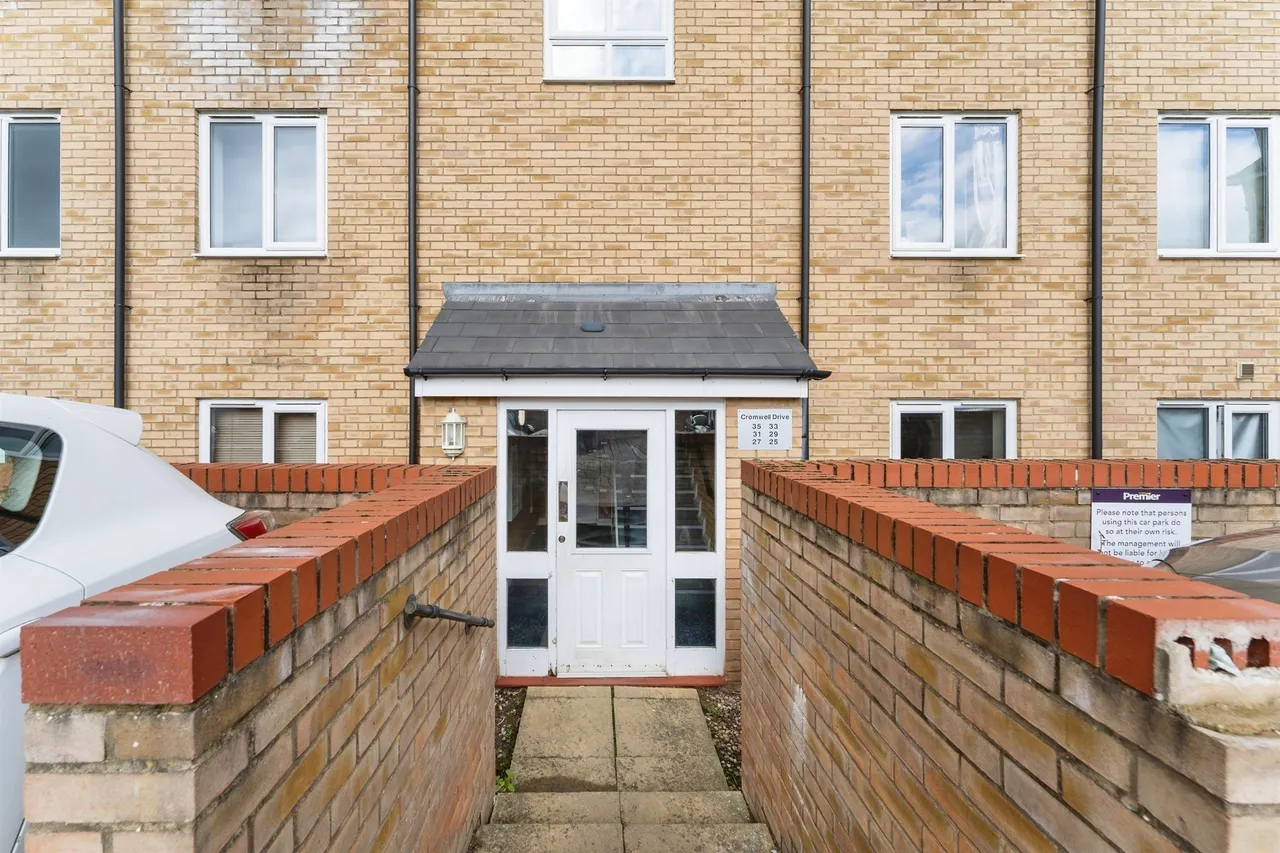 Cromwell Drive, Huntingdon, PE29, photo 16