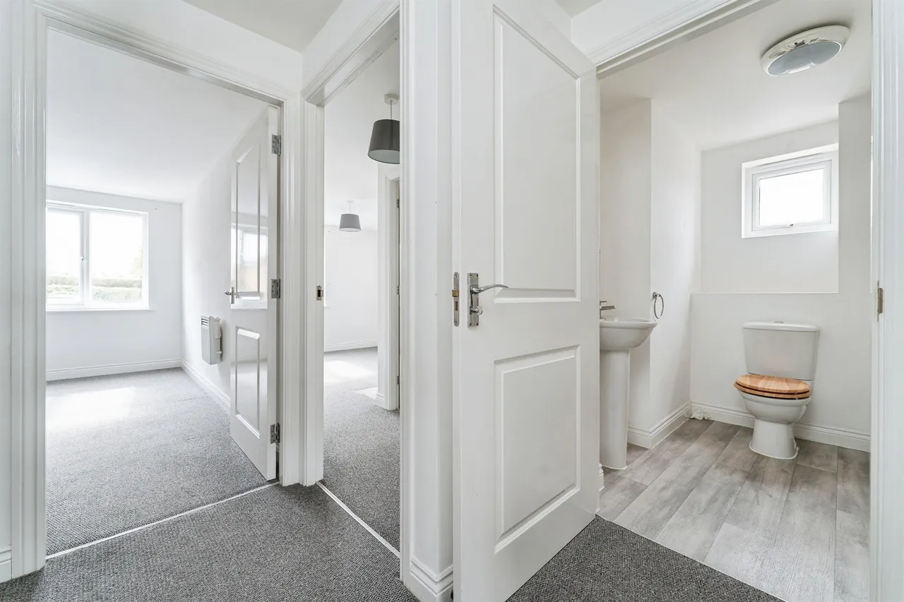 Cromwell Drive, Huntingdon, PE29, photo 3