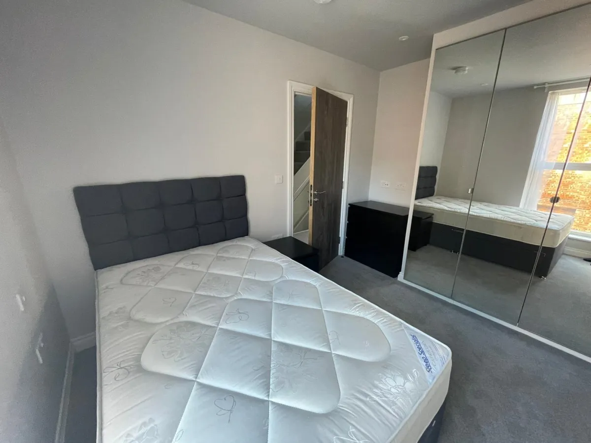 Woodgrange Road, Forest Gate, London, E7, photo 8