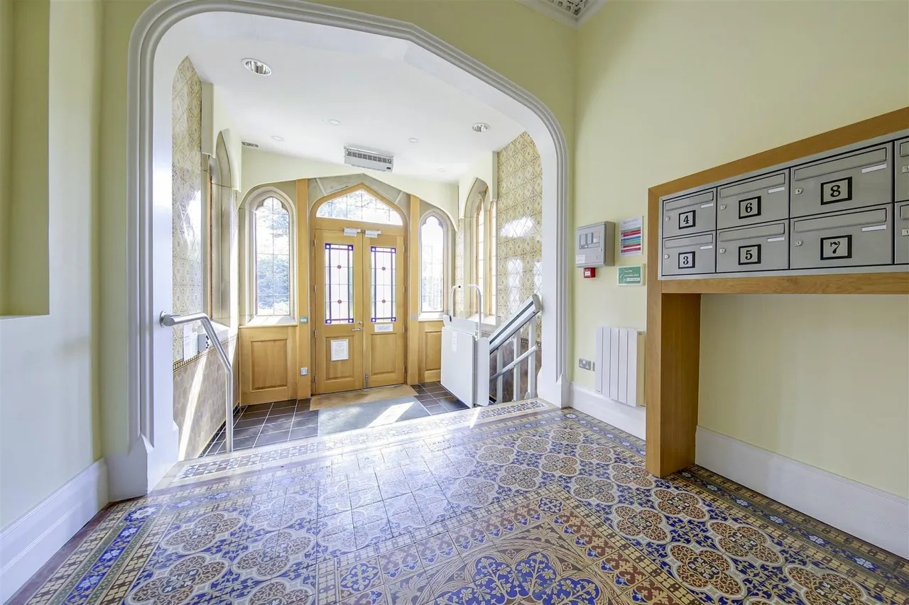 College Lane, Rawtenstall, photo 6