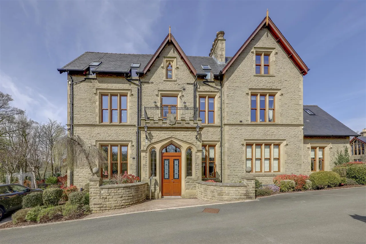 College Lane, Rawtenstall, photo 4