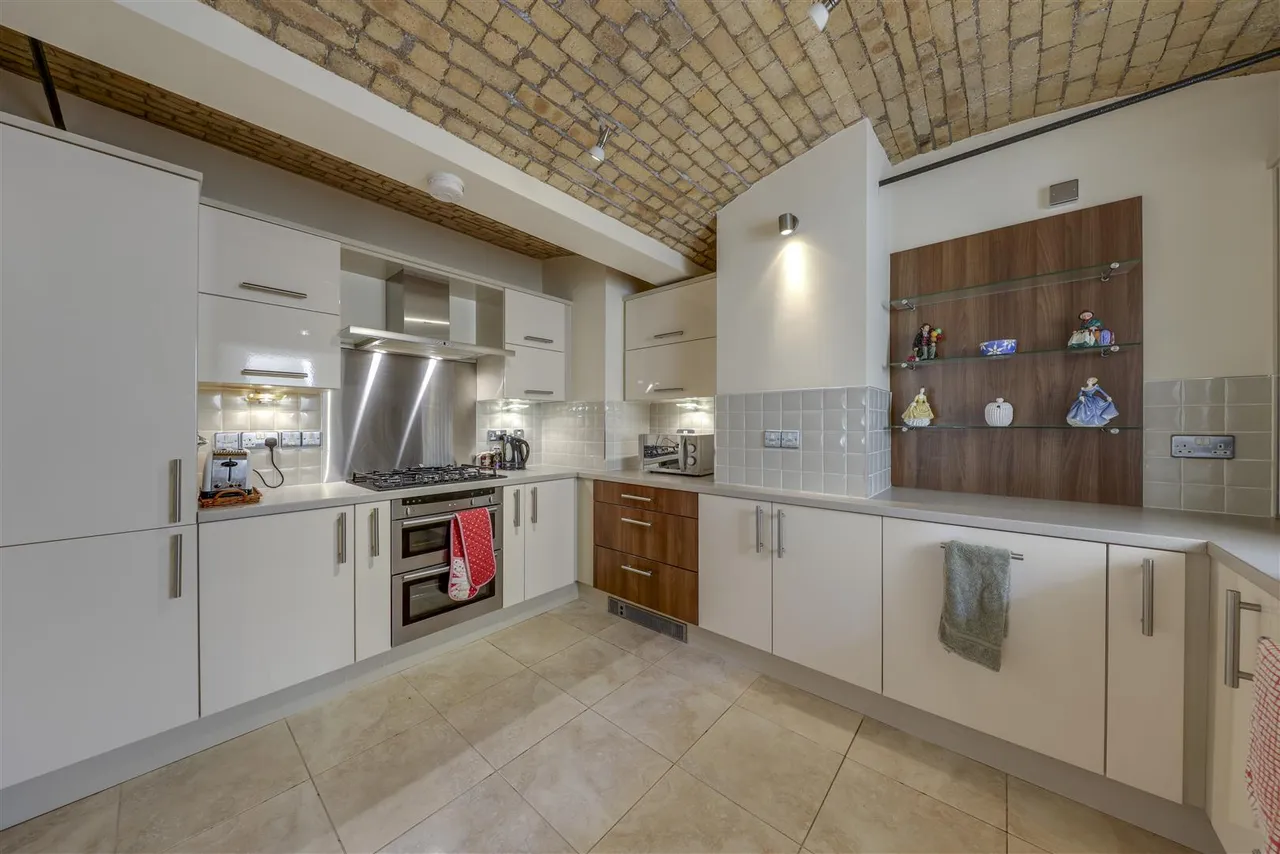 3 bed flat for sale, College Lane, Rawtenstall