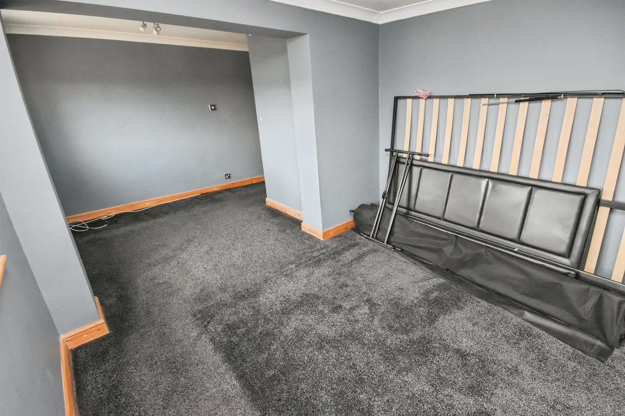 Elm Walk, Rayne, Braintree, photo 11