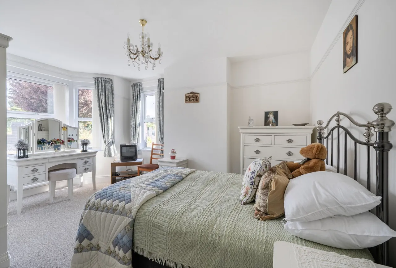 Thicket Mead, Somerset, Midsomer Norton, BA3 2SL, photo 8
