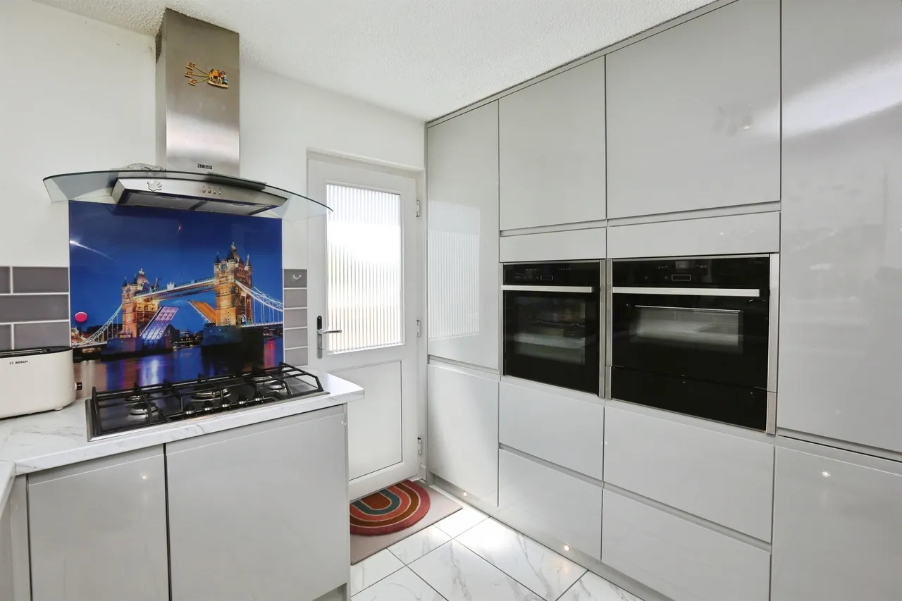 Waterbeech Drive, Hedge End, SO30, photo 2