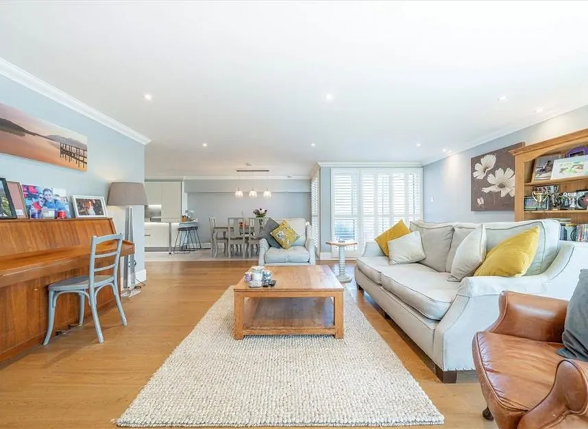 Twickenham Road, Teddington, TW11, photo 3