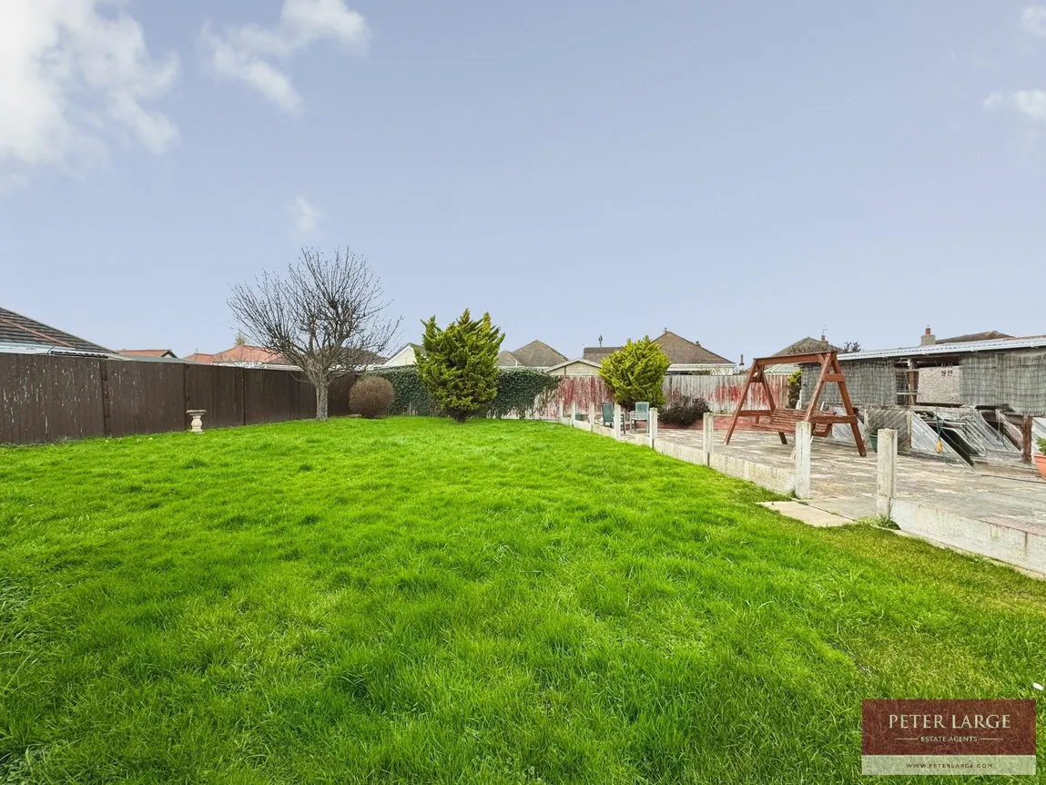 Doren Avenue, Rhyl, LL18 4LE, photo 2