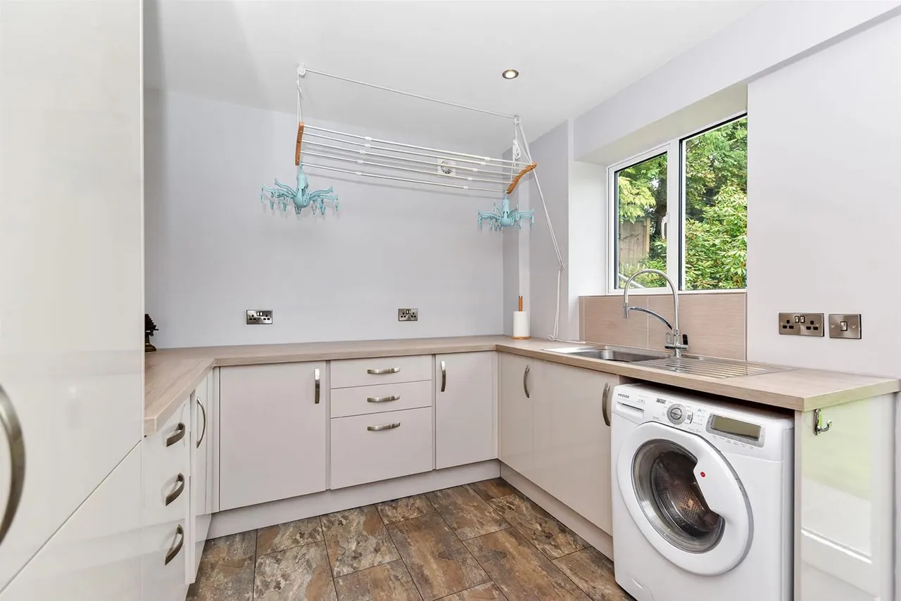 Macclesfield Road, Prestbury, SK10, photo 15