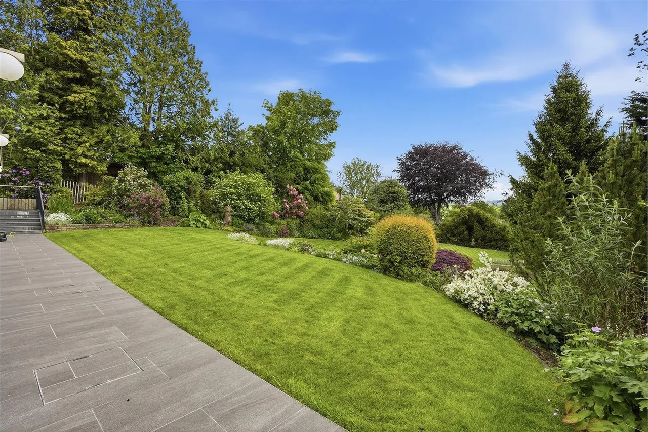 Macclesfield Road, Prestbury, SK10, photo 33