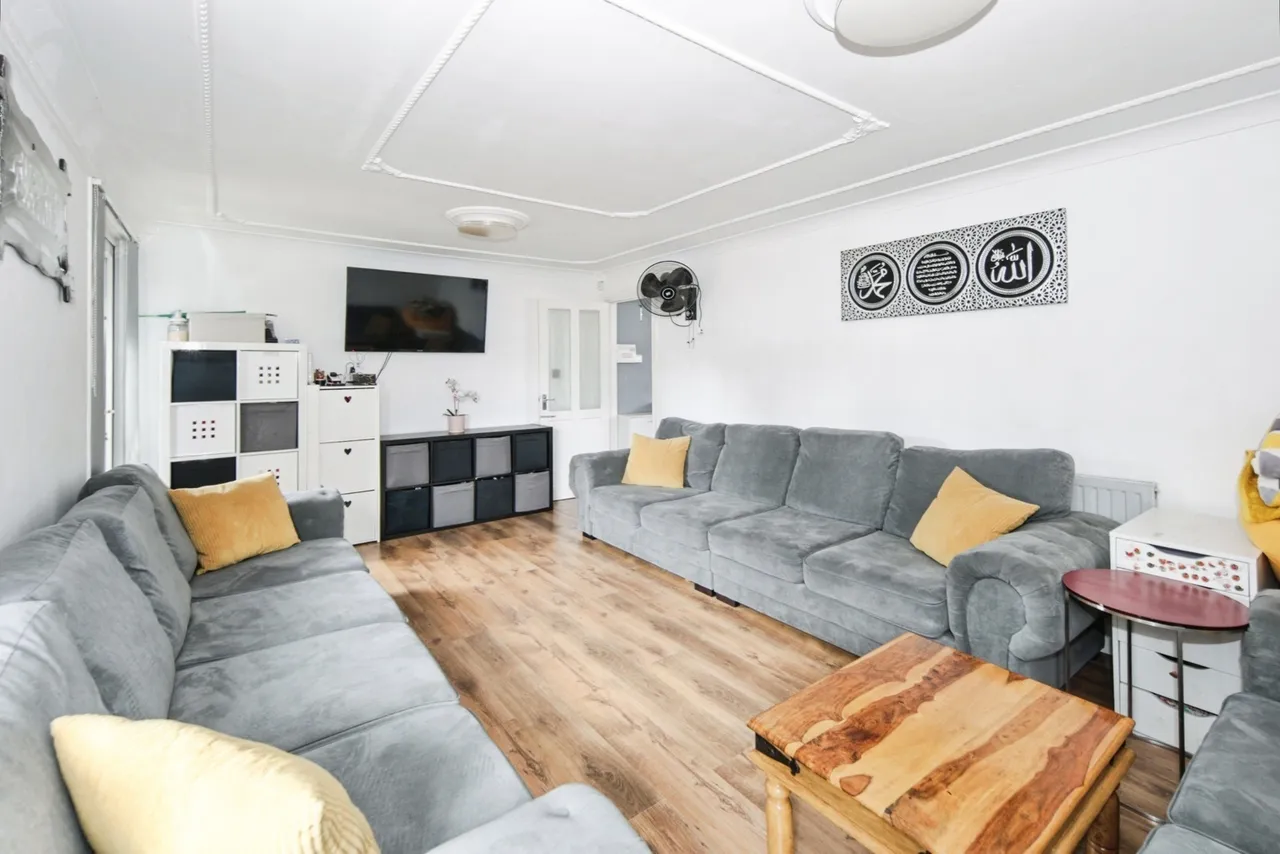Jersey Croft, Smiths Wood, Birmingham, B36, photo 2