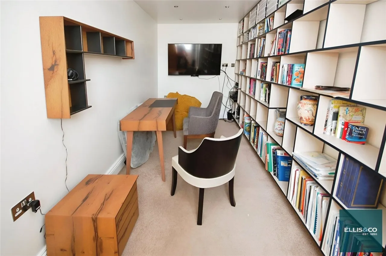 Basing Hill, Golders Green, NW11, photo 13