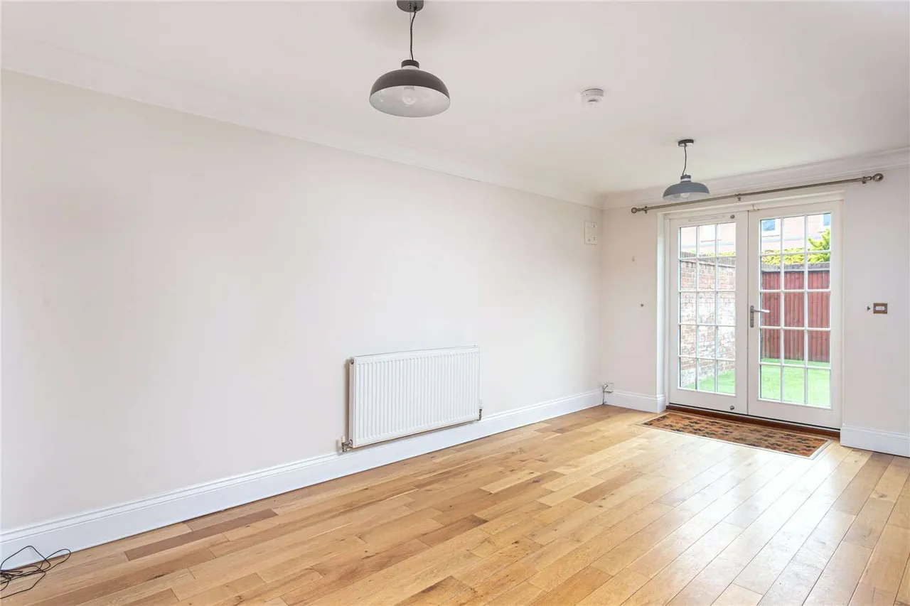 Pavilion Row, Main Street, Fulford, York, YO10 4LJ, photo 4