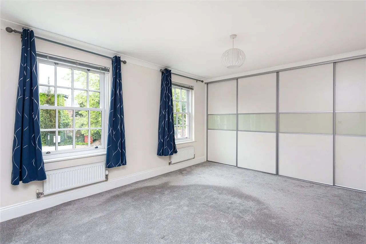Pavilion Row, Main Street, Fulford, York, YO10 4LJ, photo 6