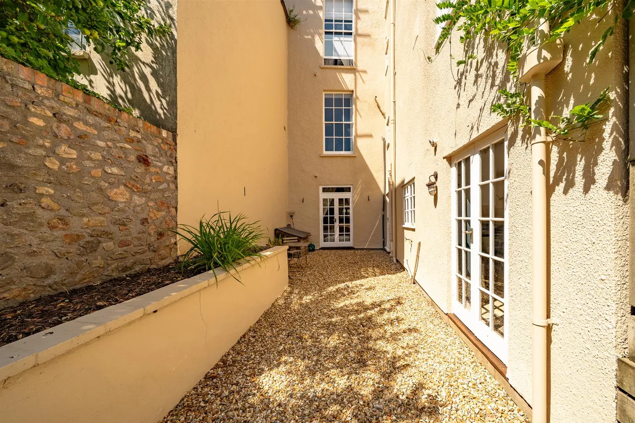 Vyvyan Terrace, Bristol, BS8, photo 27