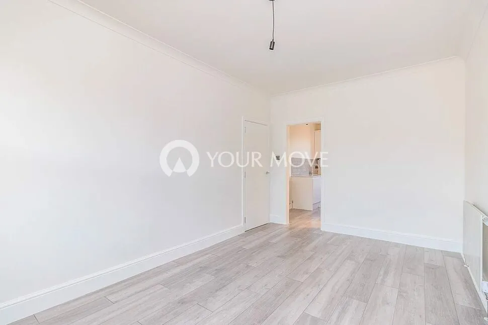 Victoria Road, Surbiton, Surrey, KT6, photo 2
