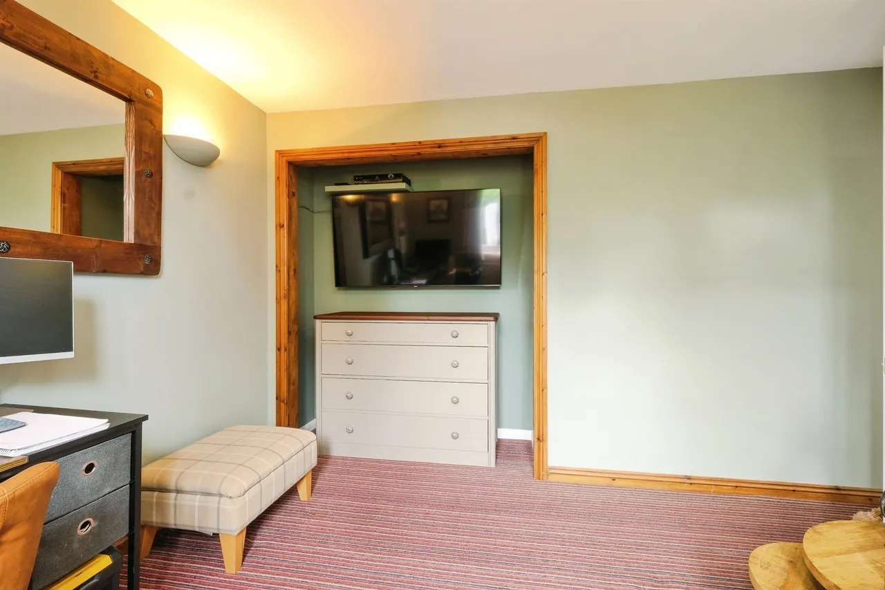 Clehonger, Hereford, HR2, photo 13