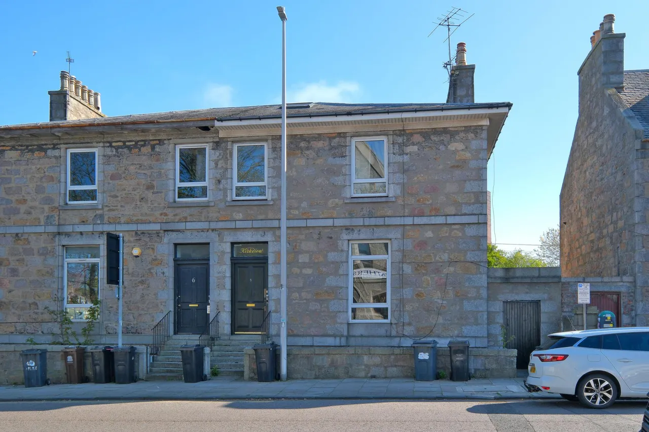2 bed flat for sale, Caroline Place, Rosemount, AB25