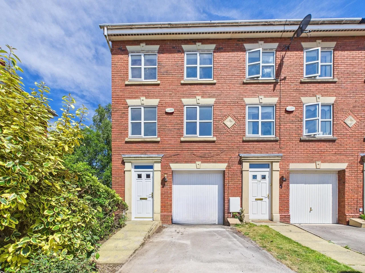 3 bed house to rent — Herons Wharf, Appley Bridge, WN6