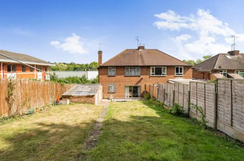Boundary Road, Wooburn Green HP10 9QW, photo 10
