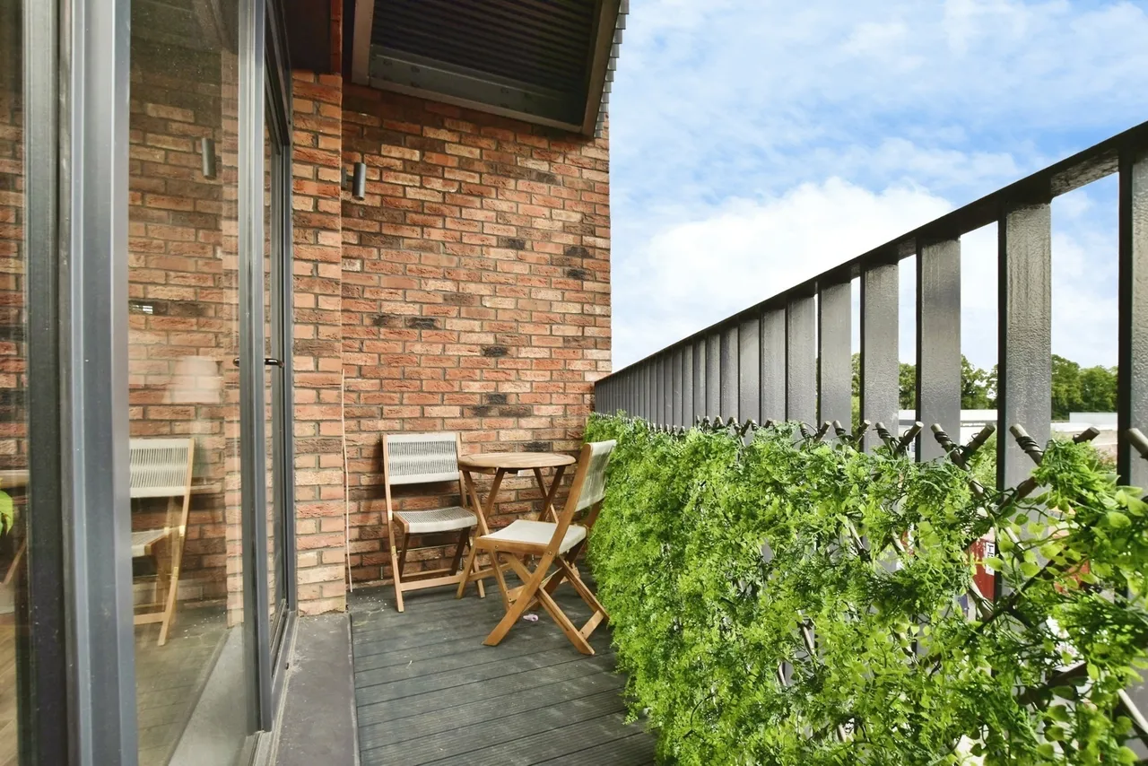 Wharf Road, Altrincham, WA14, photo 7