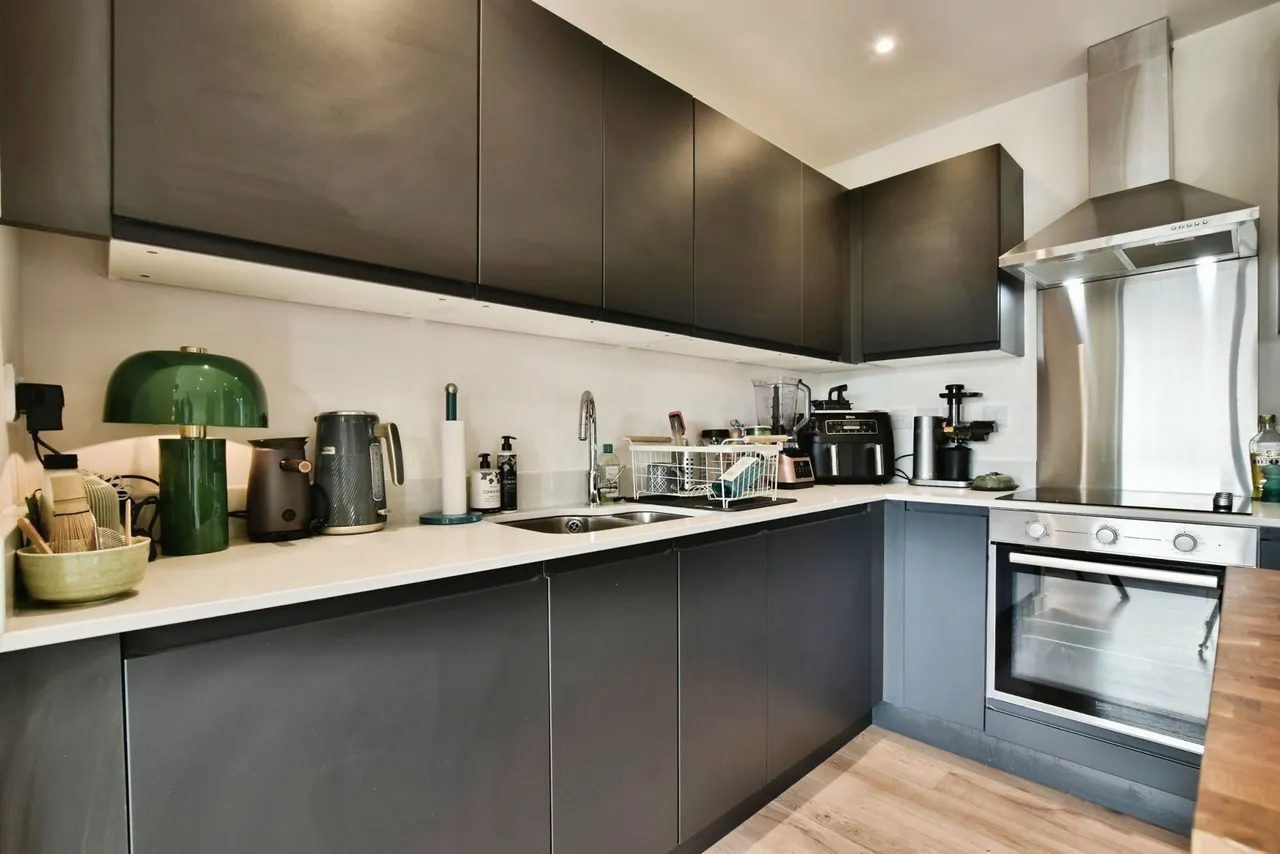 Wharf Road, Altrincham, WA14, photo 3
