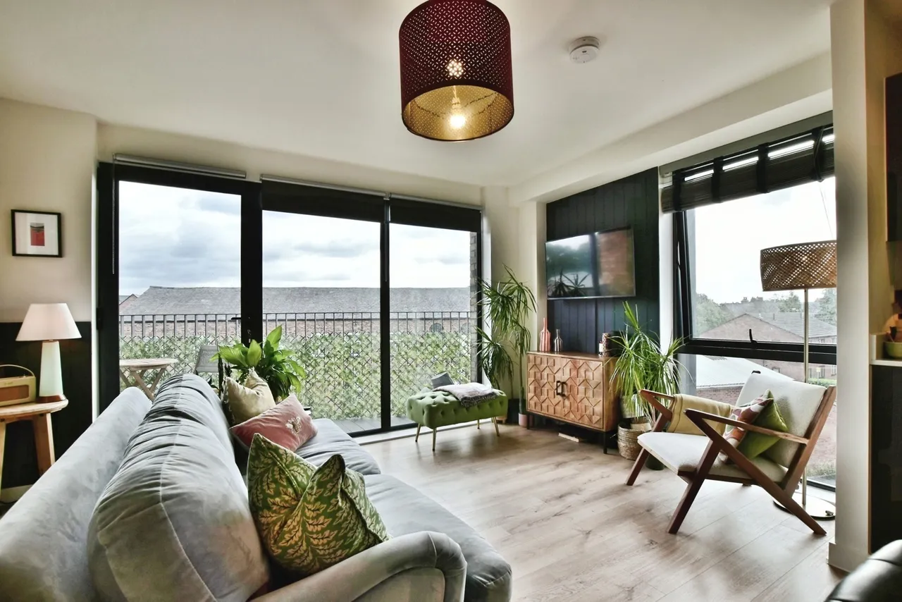 Wharf Road, Altrincham, WA14, photo 13