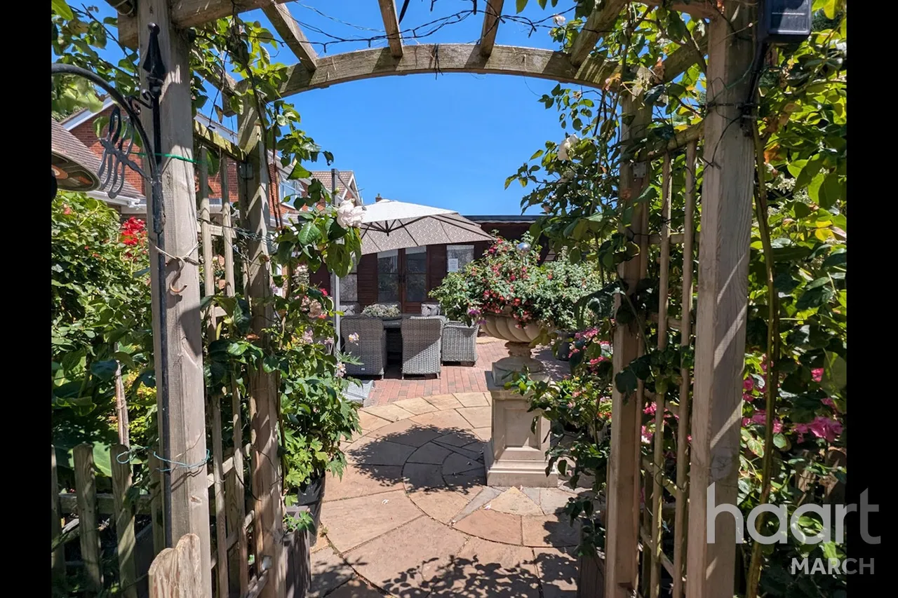 Badgeney Road, March, PE15, photo 41