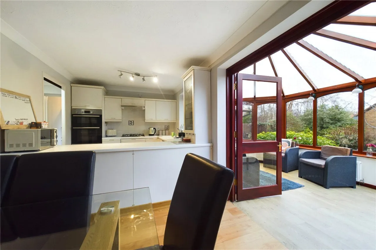 Lamden Way, Burghfield Common, RG7, photo 6
