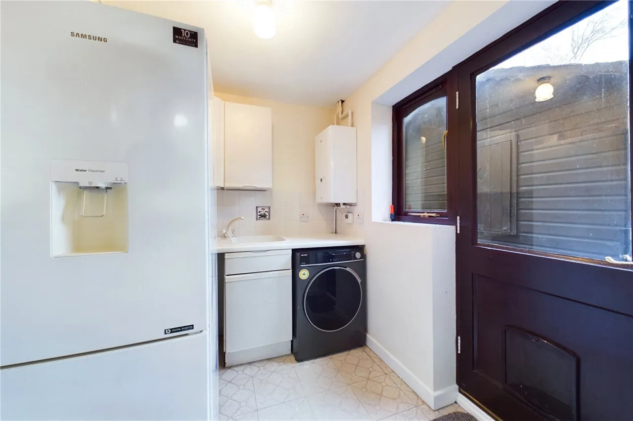 Lamden Way, Burghfield Common, RG7, photo 9
