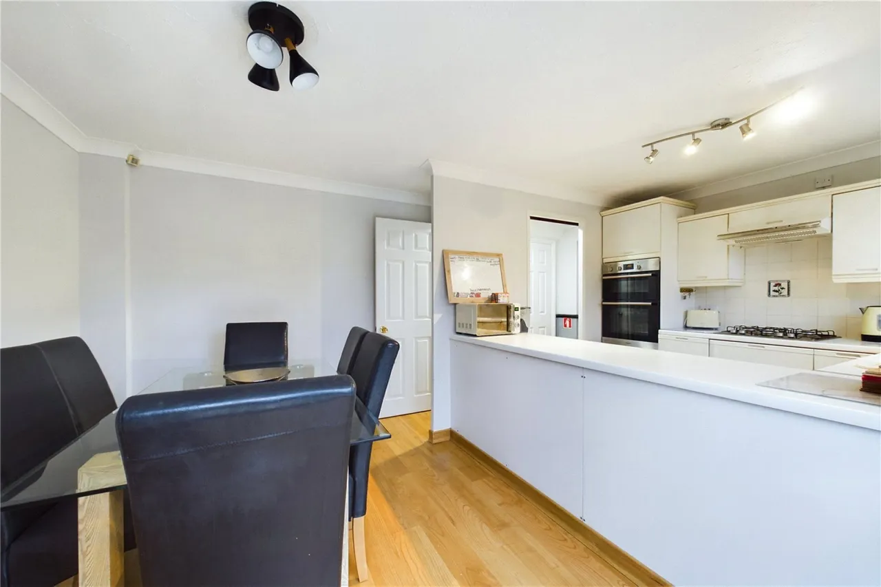 Lamden Way, Burghfield Common, RG7, photo 4
