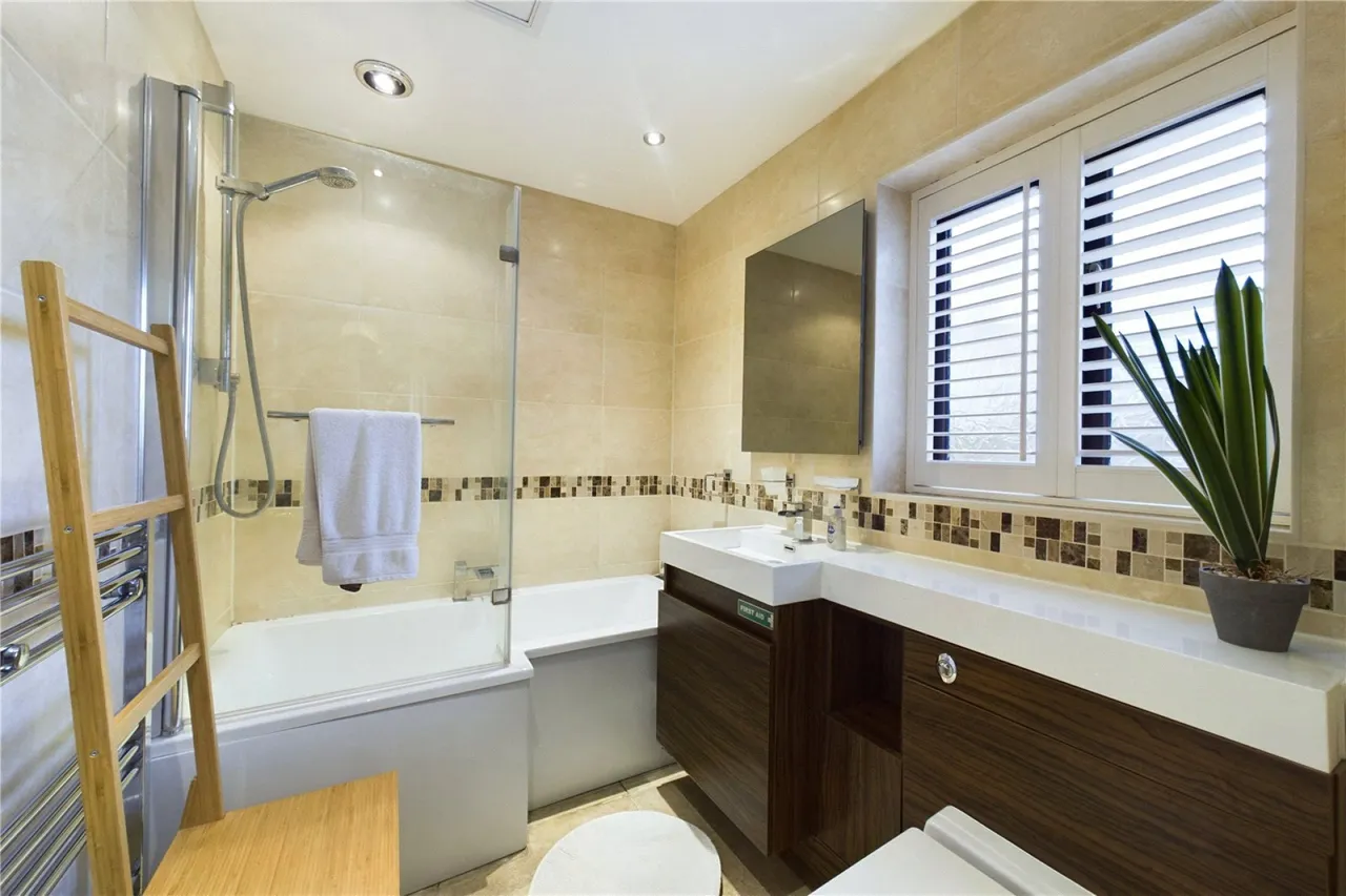 Lamden Way, Burghfield Common, RG7, photo 14