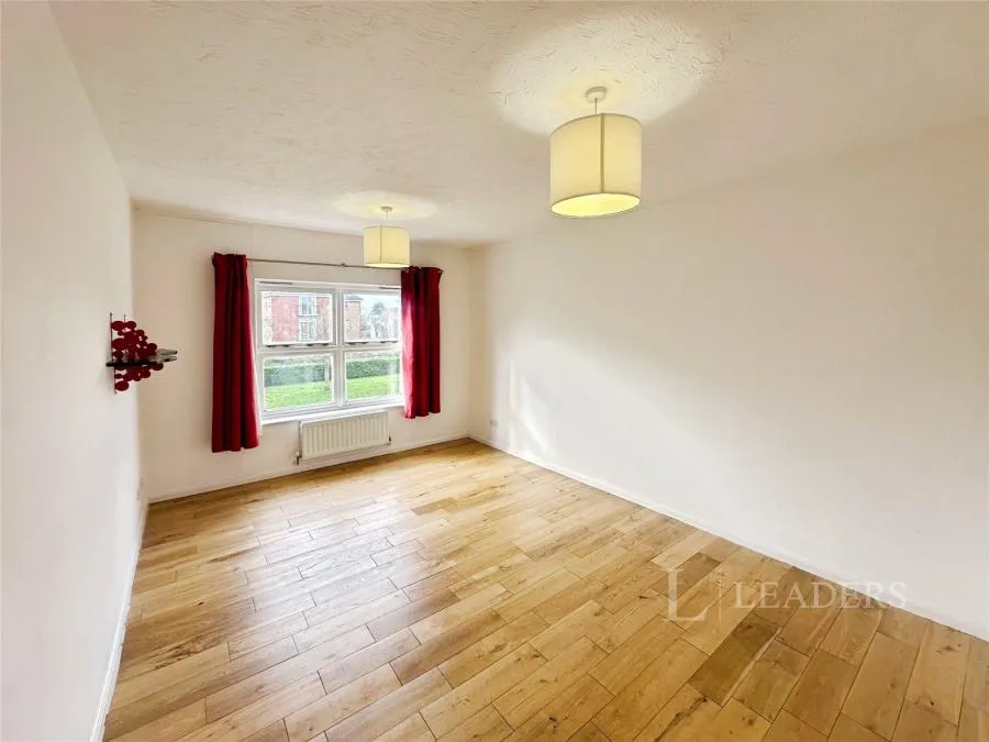 Woodhead Drive, Cambridge, CB4, photo 2