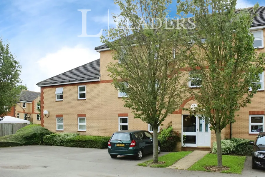 2 bed flat to rent, Woodhead Drive, Cambridge, CB4