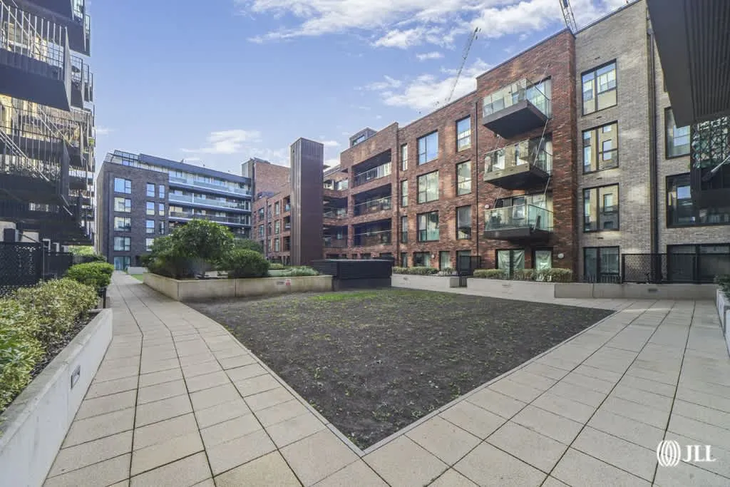 Highland Street, London, E15, photo 25
