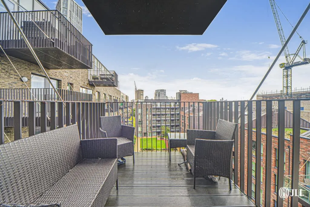 Highland Street, London, E15, photo 2