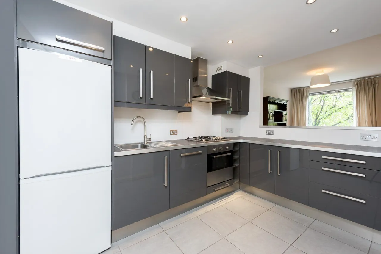 St Johns Avenue, SW15, photo 2