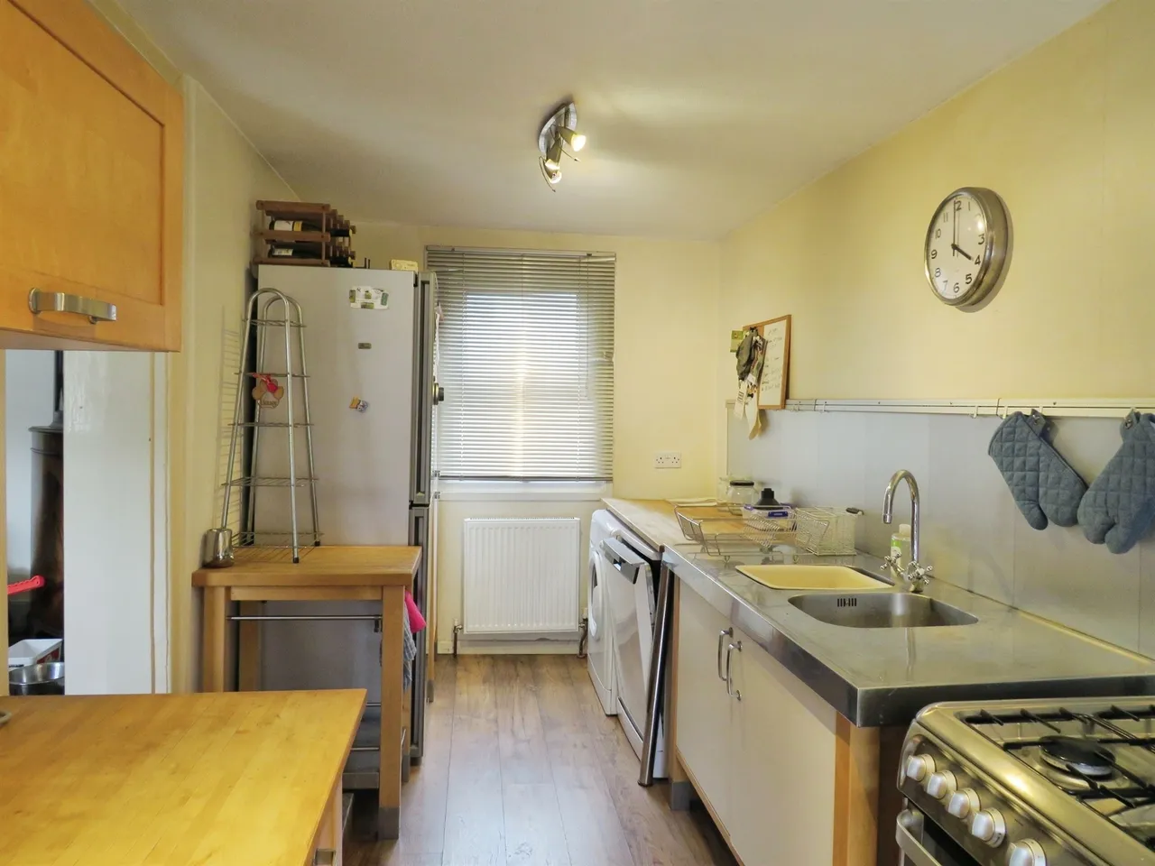 Devizes Road, Salisbury, photo 5
