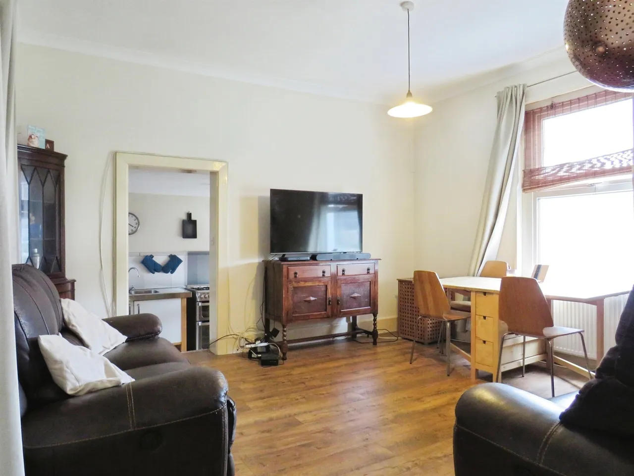 Devizes Road, Salisbury, photo 6