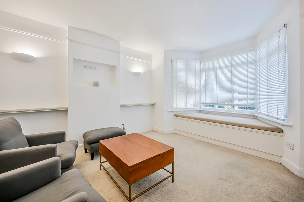 1 Derwent Court, 54 Cecile Park, London, photo 8