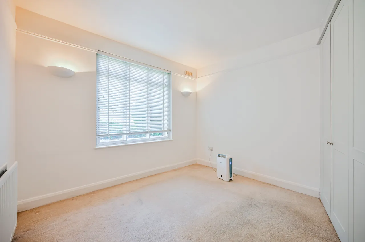 1 Derwent Court, 54 Cecile Park, London, photo 6