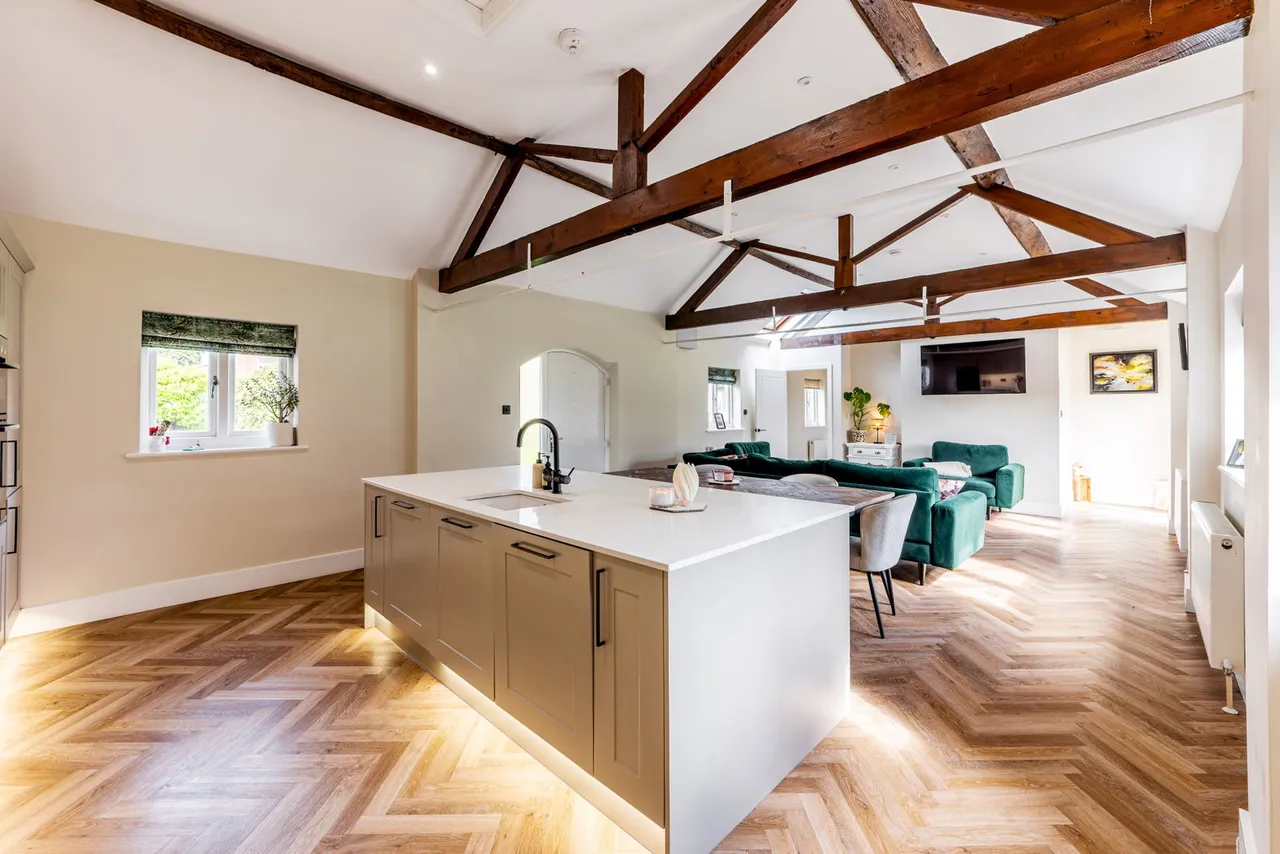 Swarbourn Mews, Yoxall, DE13, photo 9