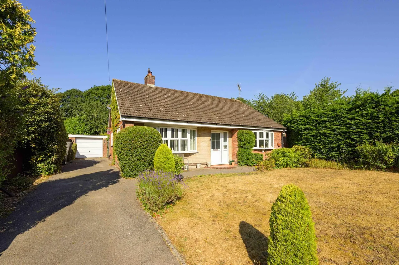 Church Lane, Hagworthingham, PE23, photo 33