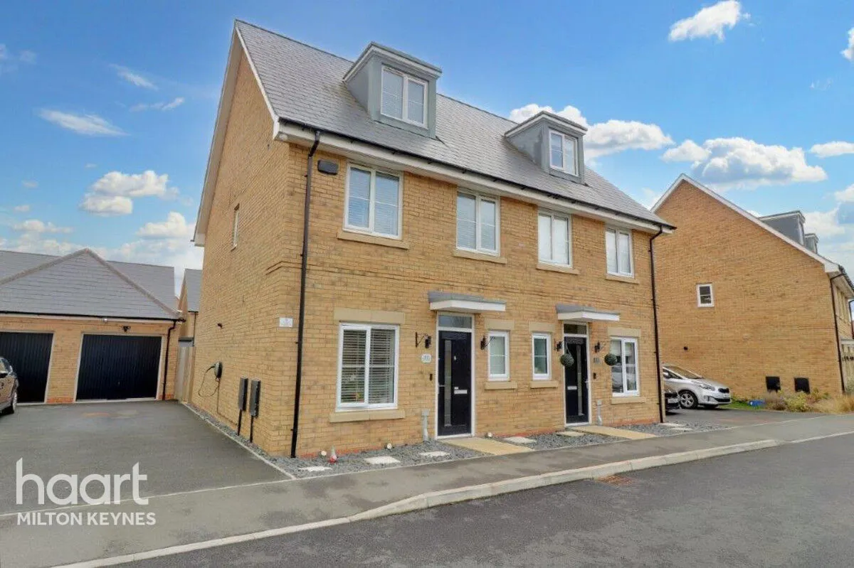 4 bed house for sale, Gotland Avenue, Whitehouse, MK8