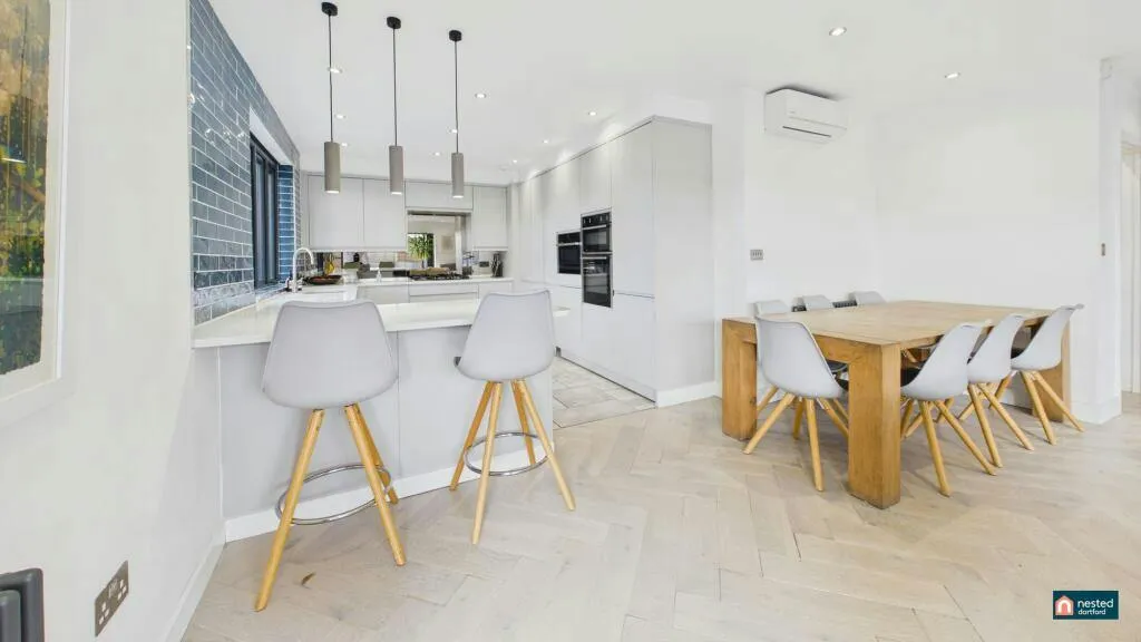 Broad Lane, Dartford, DA2, photo 5